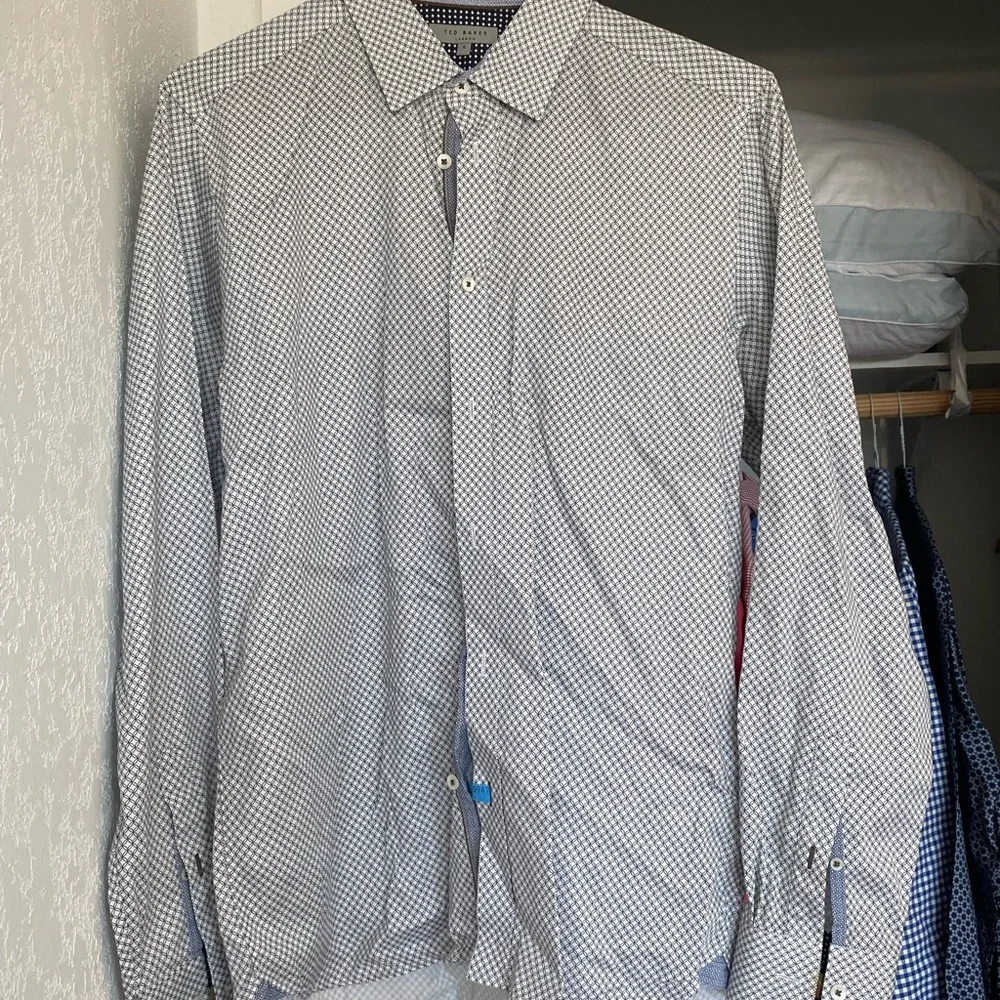 Ted Baker Blue and White Casual Button Down Shirt with Geometric Pattern - Picture 2 of 2
